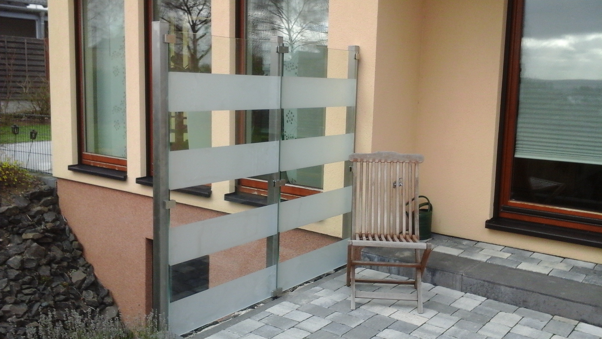 Balkongeländer, Fensterbeschattung, Markisen, Terrassendach, Zaunbau,